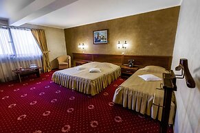 Hotel Golden House