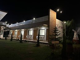 Charming Home Resort