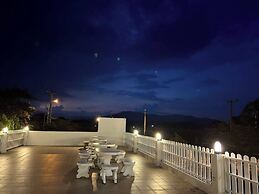 Charming Home Resort