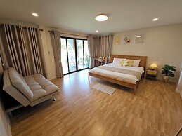 Charming Home Resort