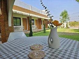 Charming Home Resort