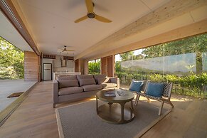 Selong Selo Resort and Residences