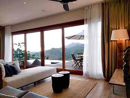 Selong Selo Resort and Residences