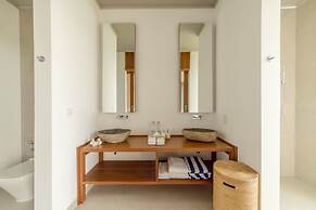 Selong Selo Resort and Residences