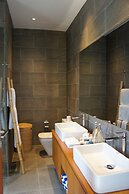 Selong Selo Resort and Residences