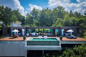 Selong Selo Resort and Residences