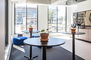 Mantra MacArthur Canberra