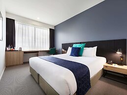 Mantra MacArthur Canberra