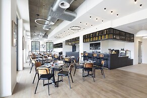 Mantra MacArthur Canberra