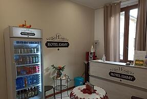 Emmy Hotel