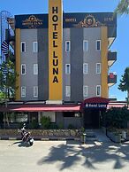 Luna Hotel