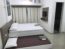 Flats Studio Everest