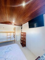 Piratas Do Morro Pousada - Hostel