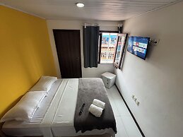 Piratas Do Morro Pousada - Hostel