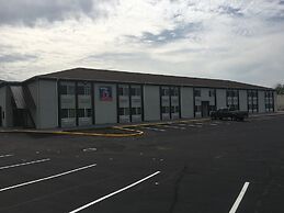 Studio 6 Indianapolis, IN