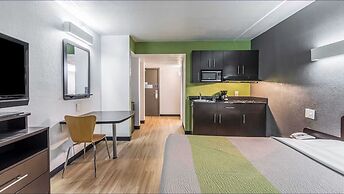 Studio 6 Indianapolis, IN