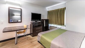 Studio 6 Indianapolis, IN