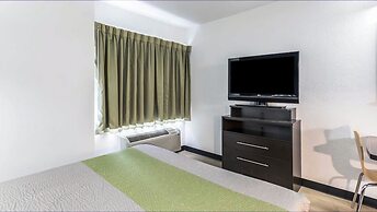 Studio 6 Indianapolis, IN