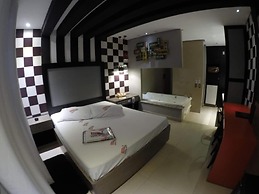 Motel Happy Night - Adults only