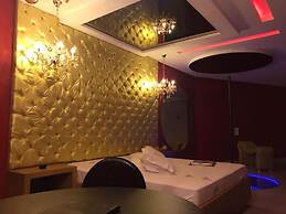 Motel Happy Night - Adults only