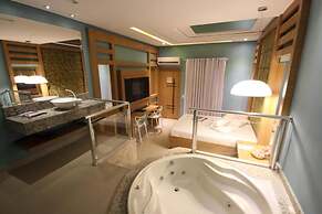 Motel Happy Night - Adults only