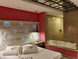 Motel Happy Night - Adults only