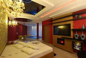 Motel Happy Night - Adults only