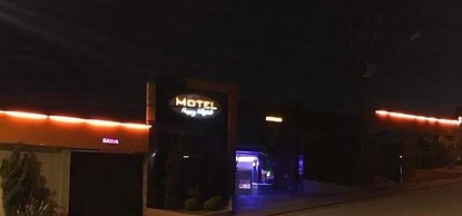 Motel Happy Night - Adults only