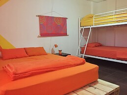 Acuarela Hostal - Hostel