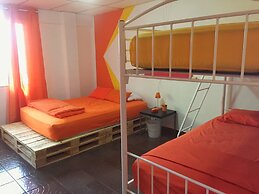 Acuarela Hostal - Hostel