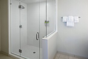 Holiday Inn Express & Suites-Cincinnati North - Liberty Way by IHG