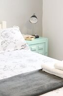 LOPEZ Hostel & Suites