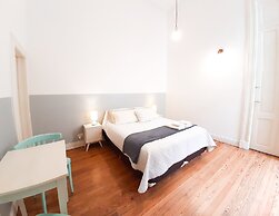 LOPEZ Hostel & Suites