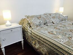 LOPEZ Hostel & Suites