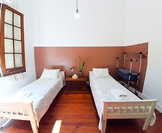 LOPEZ Hostel & Suites