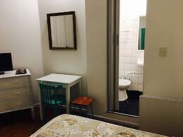 LOPEZ Hostel & Suites