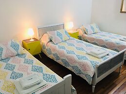 LOPEZ Hostel & Suites