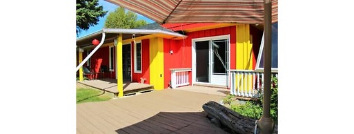 3 Bed Blue Mountain Cottage with Hot Tub