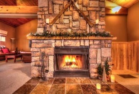 5 Bed Blue Mountain Luxury Chalet with Hot Tub 159