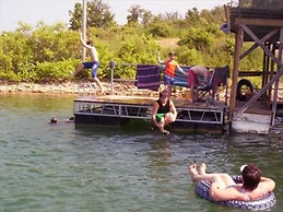 Fish-un-time Resort