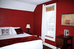 Snowshoe Pete's Mountain Retreat