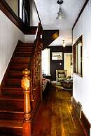 Snowshoe Pete's Mountain Retreat