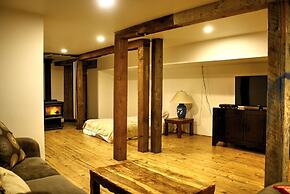 Snowshoe Pete's Mountain Retreat