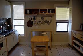 Snowshoe Pete's Mountain Retreat