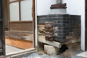 Guesthouse OKI's Inn - Hostel