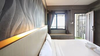 B2 Lanna Boutique & Budget Hotel