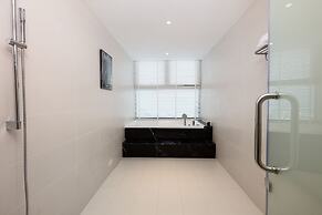 Maple Hotel & Apartment