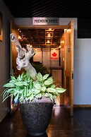 Maple Hotel & Apartment