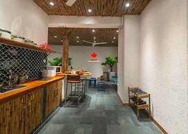 Maple Hotel & Apartment