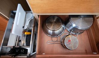 Maple Hotel & Apartment